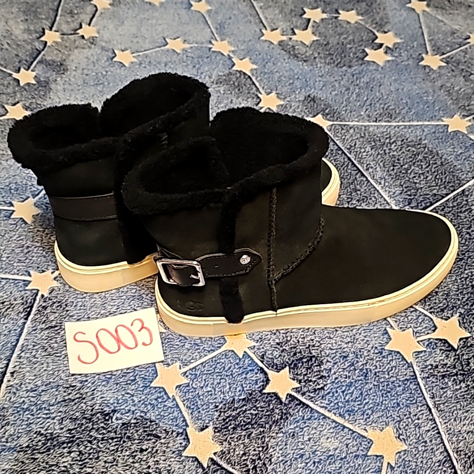 Ugg Small Black Boot